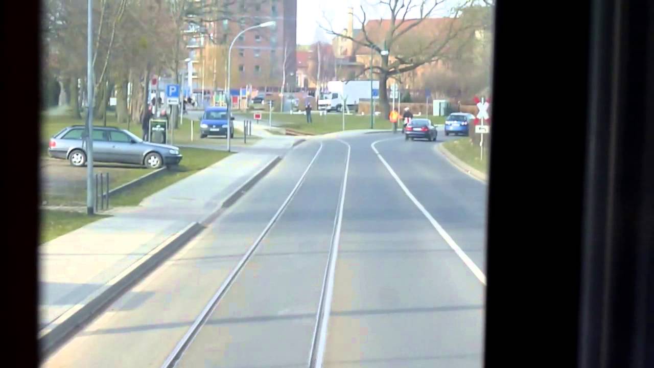 VT 772 Einfahrt Haltepunkt Neustrelitz Schlo&szlig;garten Hafenbahn - aus Sicht des Triebwagens