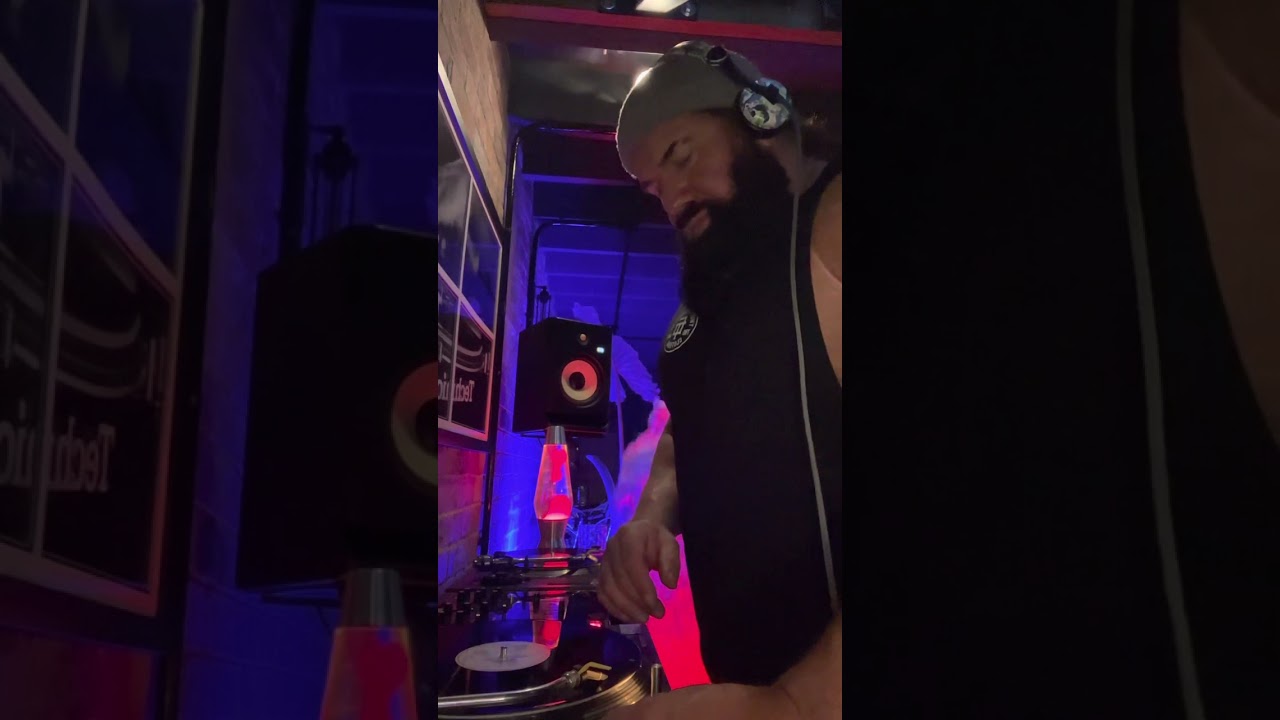 90s drum and bass on vinyl