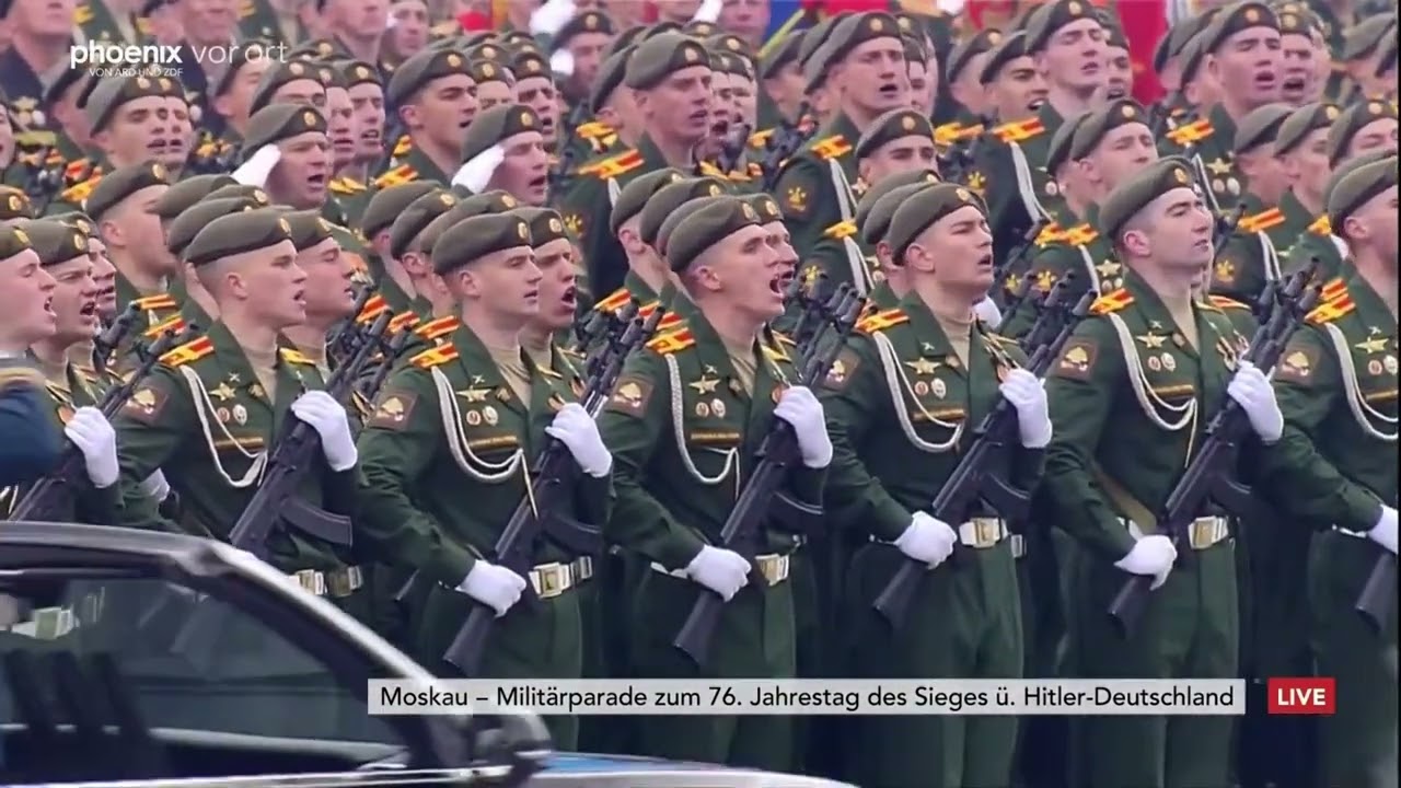Zusammenschnitt der Milit&auml;rparaden zum 9. Mai in Russland 1945/2021