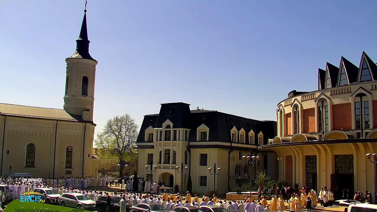 Iași (catedrală): Liturghia Crismei (miercuri, 16 aprilie 2025)