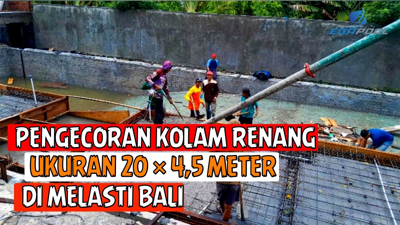 PROSES PENGECORAN KOLAM RENANG DI MELASTI, BALI