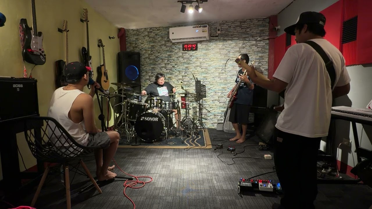 Rehearsing “Hampas” at 110bpm in Step Up Studios Taguig on 02-08-26