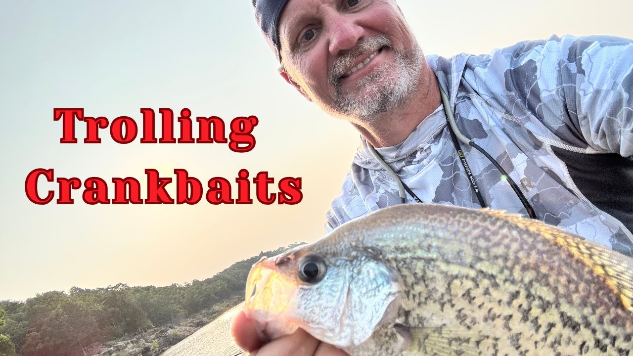 HOW TO CATCH CRAPPIE WHILE TROLLING CRANKBAITS - It Doesn't Get Any Better Than This!