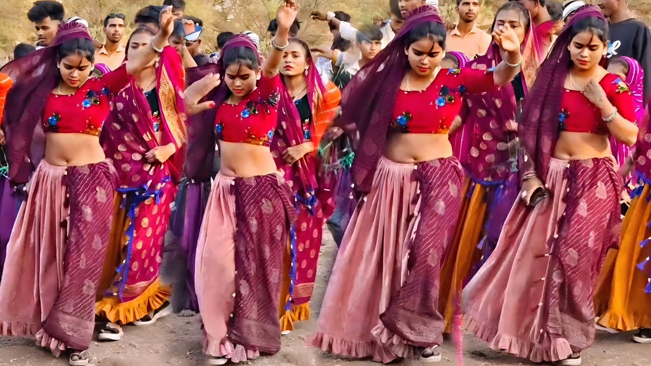 लिम्बडो़🌹नजीक लिम्बडे़😉गलवा खायी ने हू मरी😭जाऊं // Jayantilal Dindor - Adivasis Timli Dance Video