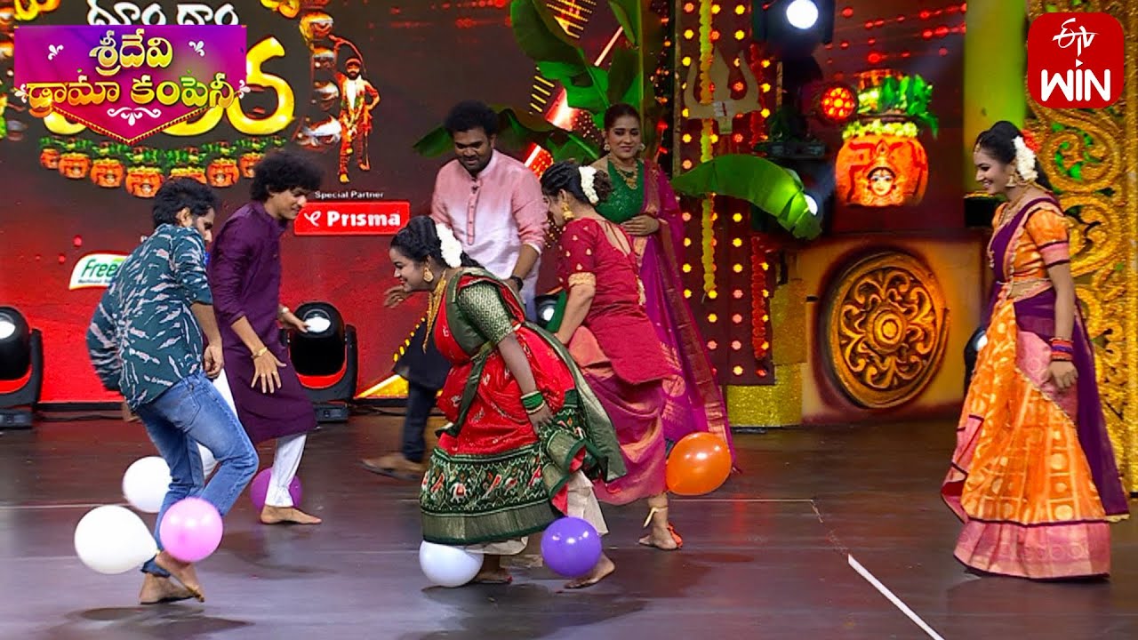 Funny Balloon Game | Sridevi Drama Company | Bonalu Special | 14th July 2024 | ETV Telugu