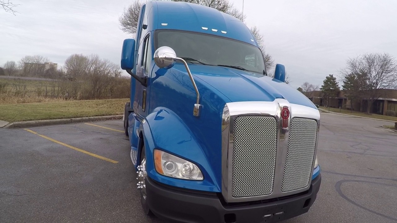 2012 Kenworth T700 walk around! LOW MILES, CHEAP! $39,950!