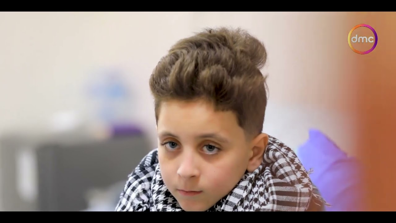 مصر تستطيع - لأول مرة منذ وصوله للعلاج في مصر.. الطفل الفلسطيني عبد الله الكحيل يسير على قدميه