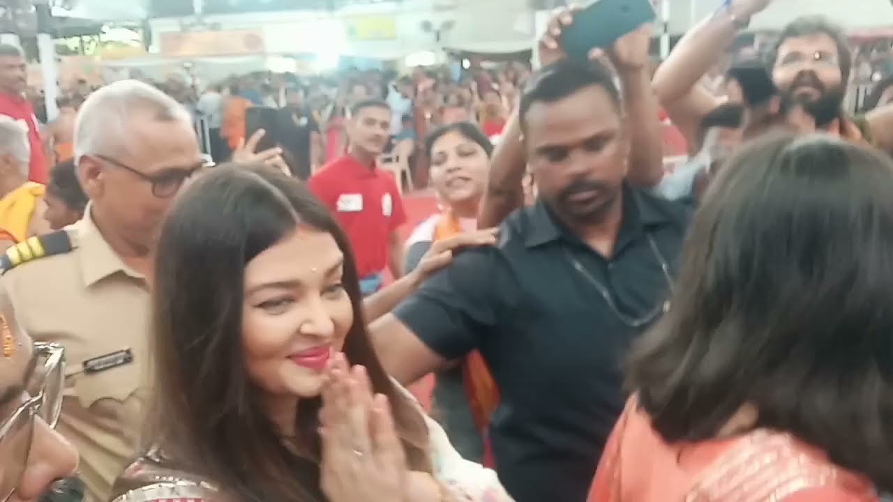 AISHWARYA RAI & HER DAUGHTER AT GANESH UTSAV AT GSB SEVAMANDAL SION MUMBAI KING'S CIRCLE ⭕20/SEP/23