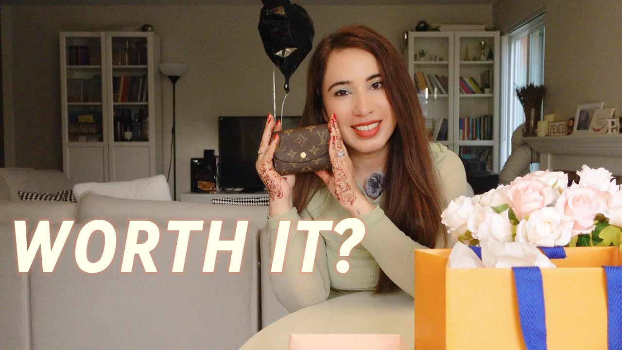 This Mini LV Wallet..WORTH IT? | Rosalie Coin purse | what fits in it | Payal