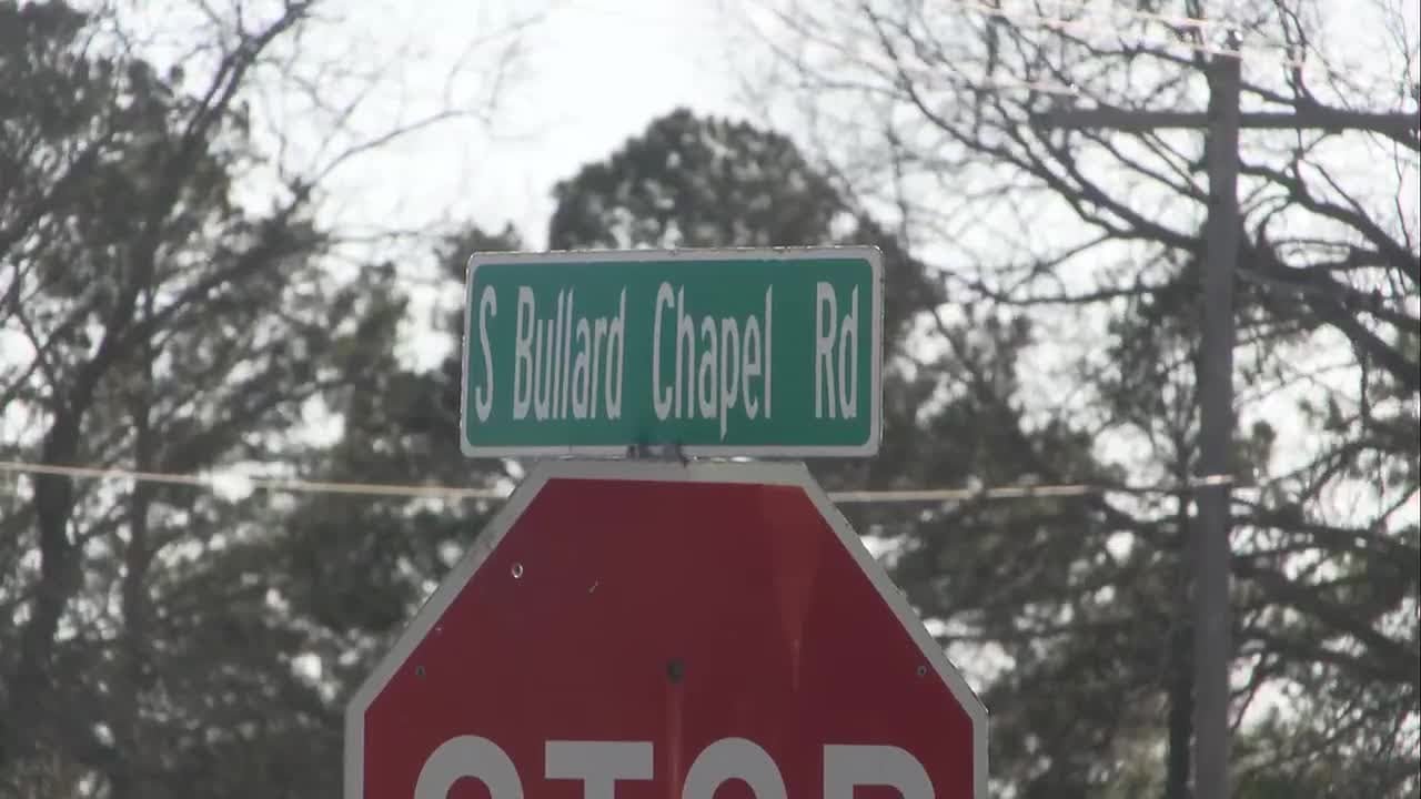 Two Tishomingo teens struck by vehicle in Johnston County