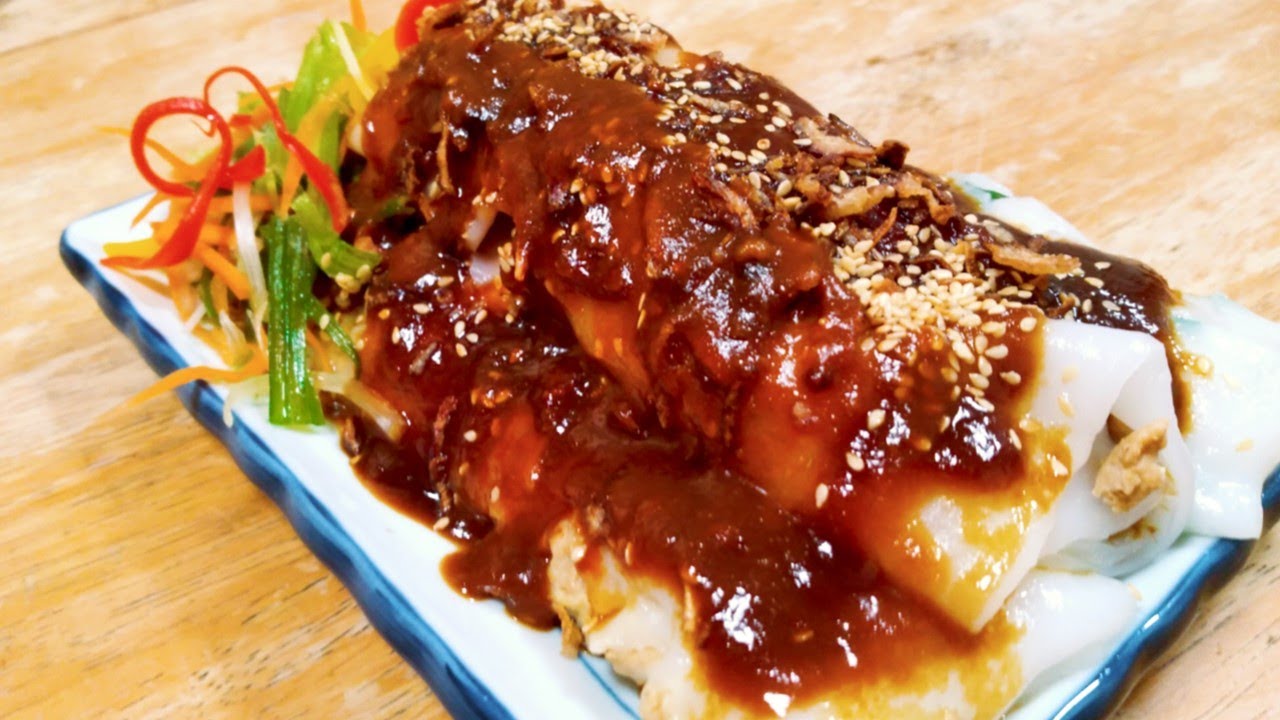 Chee Cheong Fun with Minced Chicken and Eggs/Rice Rolls/Chee Cheong Fun Sauce