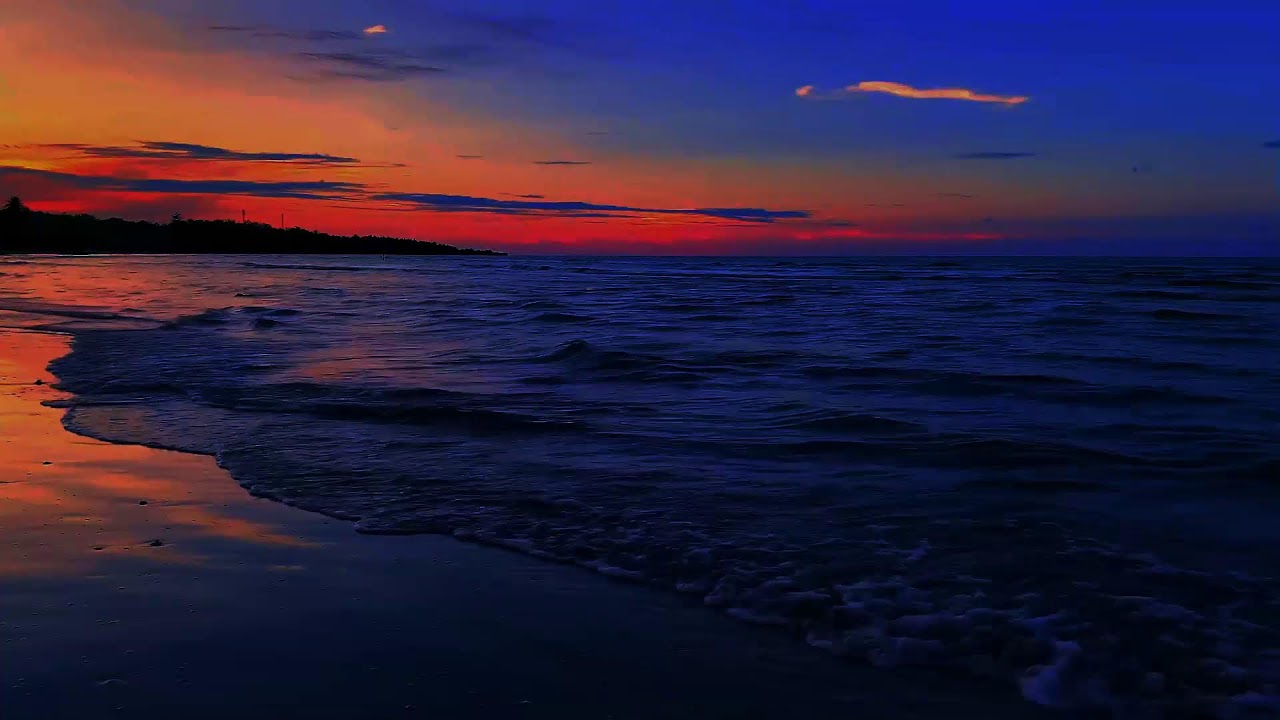 Soft Ocean Waves for Sleep and Relaxation