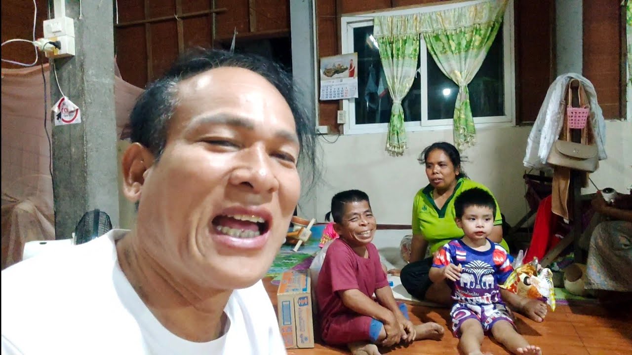 วันเกิดน้องสกายลูกชายอาวสูง พร้อมหน้าพร้อมตาครอบครัวอาวสูง