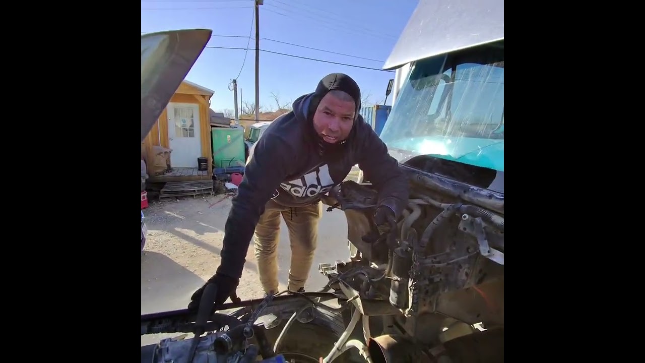 Cómo cambiar la junta de la cabeza ( head gasket ) en un Detroit 12.7