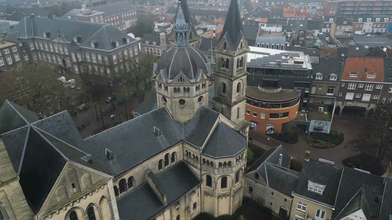 MUNSTER CHURCH OF OUR LADY | 4K | Roermond winter