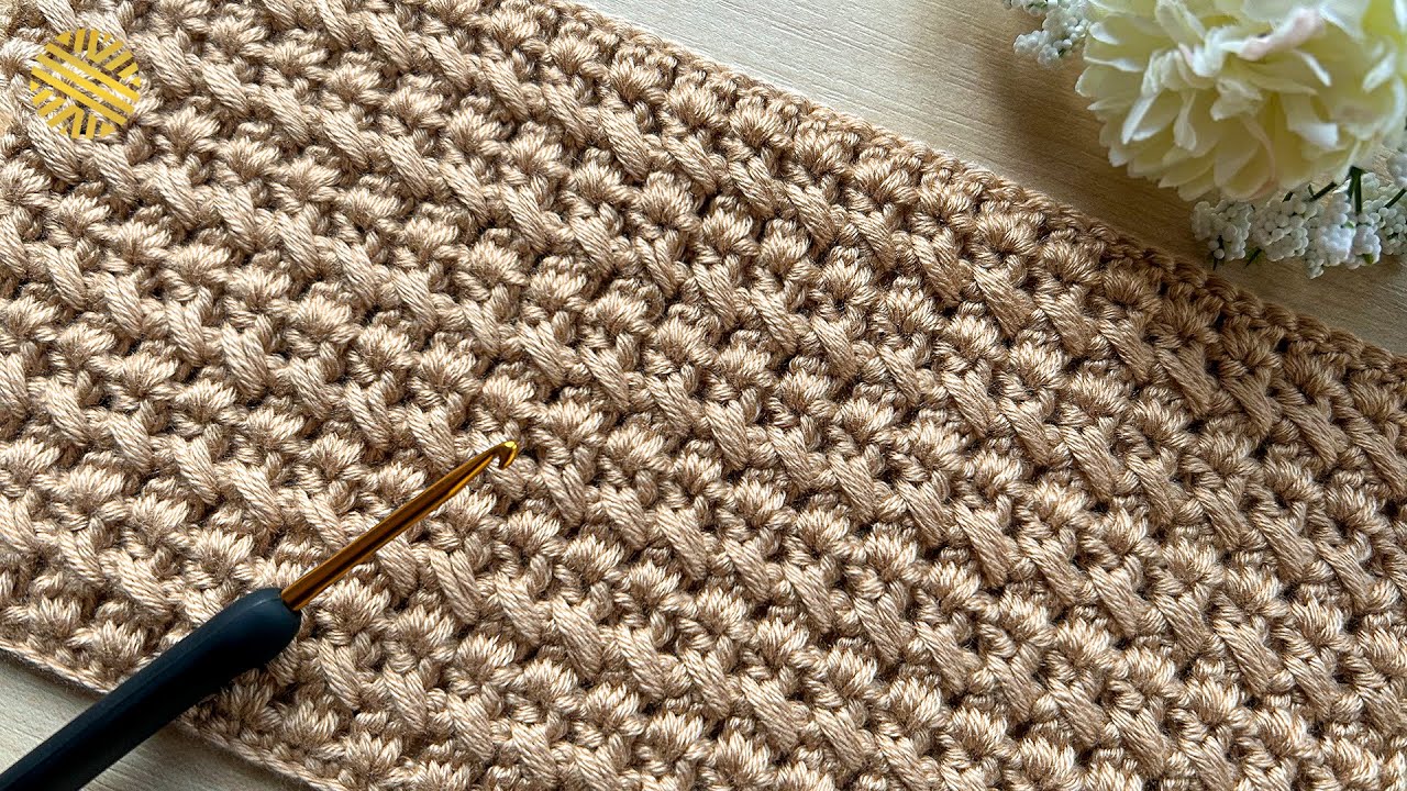 SUPER EASY Crochet Pattern for Beginners! 🤩 UNIQUE Crochet Stitch for Blankets, Sweaters & Bags