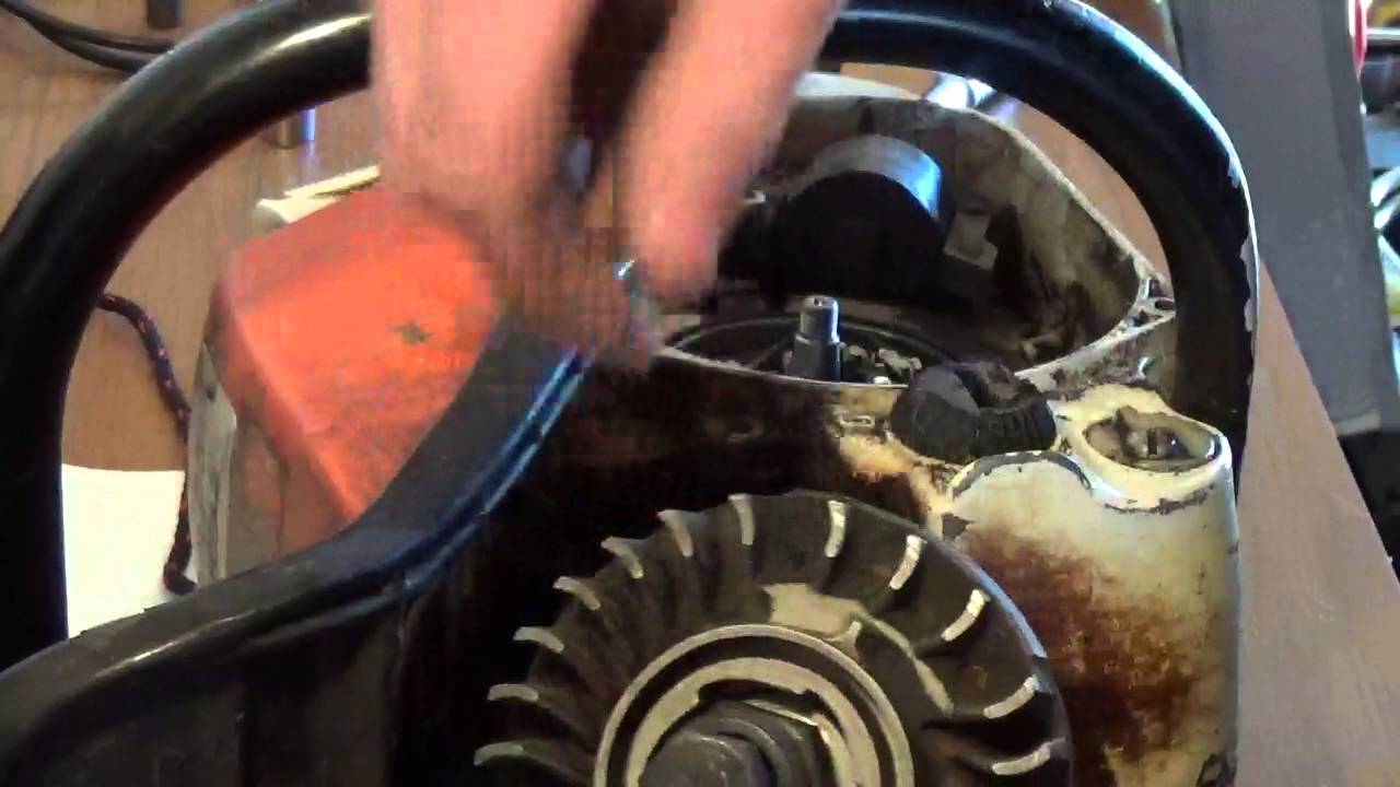 Flywheel removial on a stihl 028 wood boss