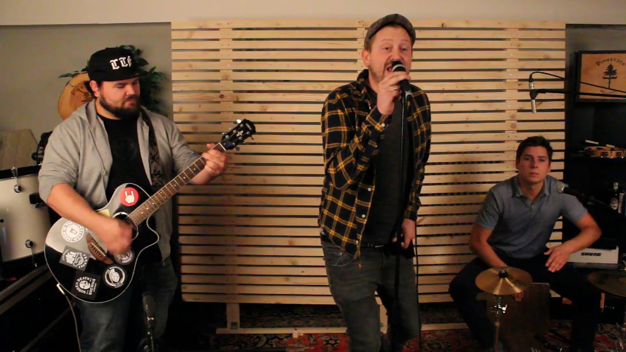 Pinestate Sessions: Acoustic Massacre