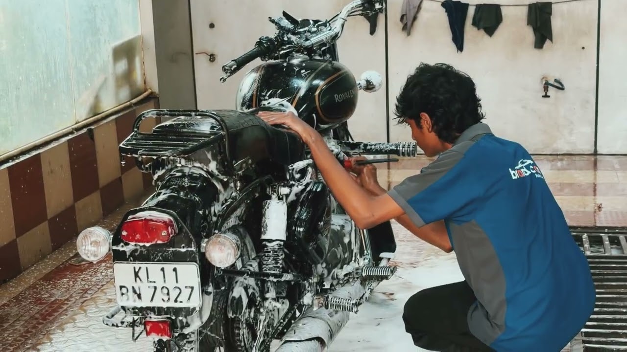 How to properly wash Royal Enfield bikes ? 