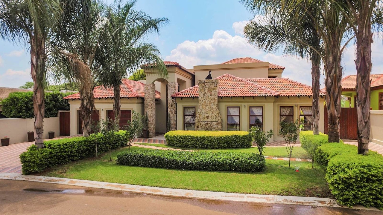 4 Bedroom House for sale in Gauteng | Pretoria | Northern Pretoria | Ninapark |
