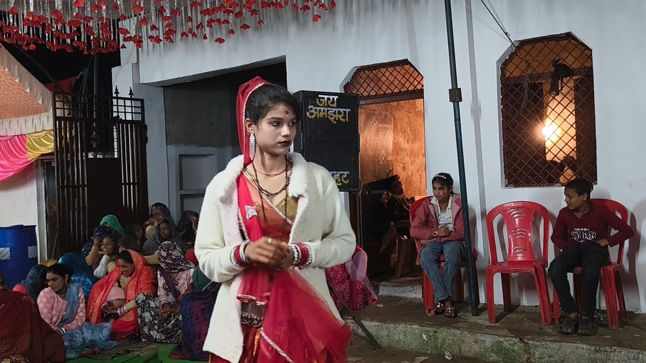 गोरी सोचा कर गिर गई नगीना गिर लोकगीत एक बार जरूर देखेंउसने श्यामबाबू यादव सत्यम स्टूडियोतालबेहट 