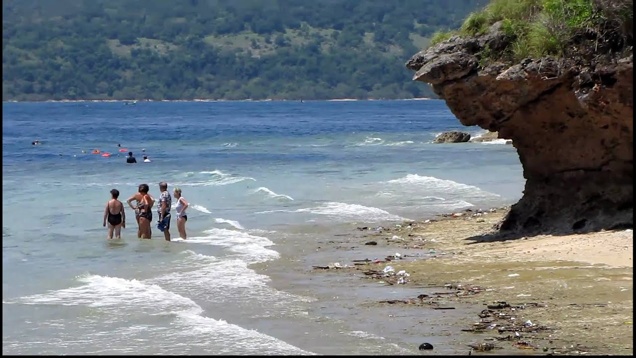 DIRTY POLLUTED Pulau Menjangan Island - Bali Barat National Park Indonesia