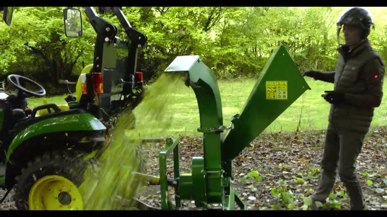 HANSA C13 PTO | SMALLHOLDING WOOD CHIPPER | EUROPE MODEL | PRODUCT VIDEO | 90 mm CHIPPING CAPACITY