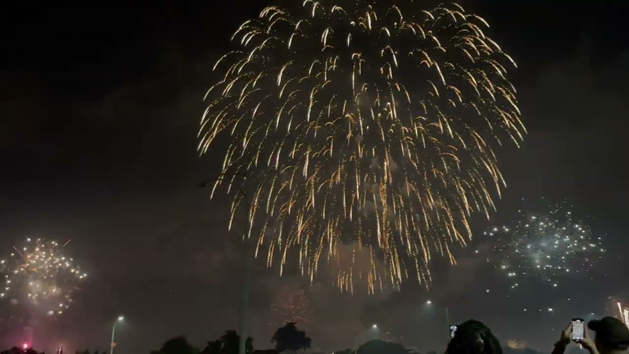Fireworks New Year's Eve 2025 (Waipahu, Hawaii)