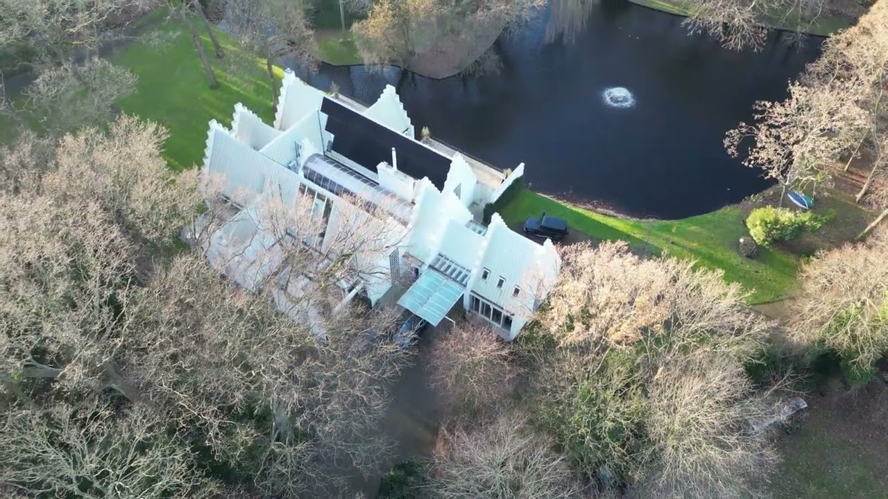 Park Beresteyn en Berbice in Voorschoten