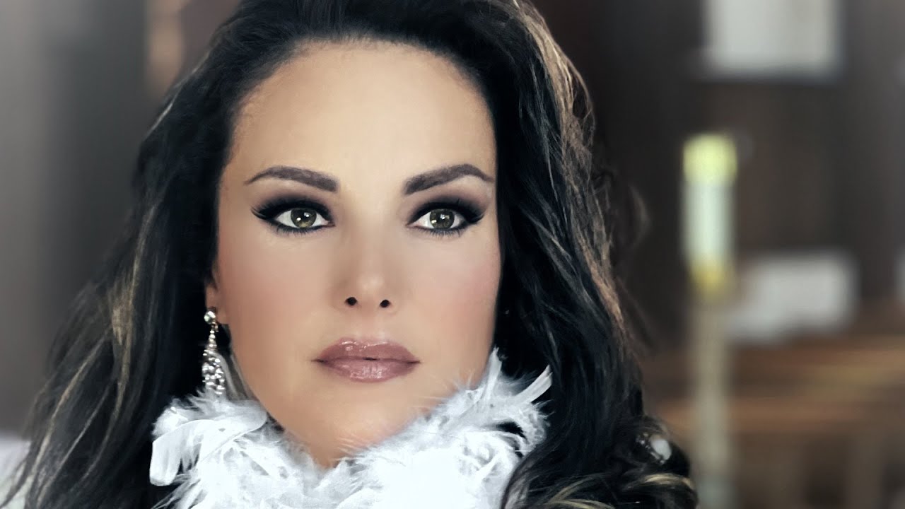 ASCENDIT -  Bárbara Padilla / Arnfield Cudal [Official Music-Arts Video]
