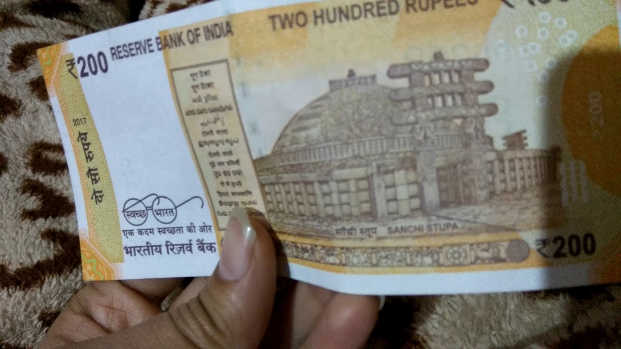 New 200 rupees note in the market