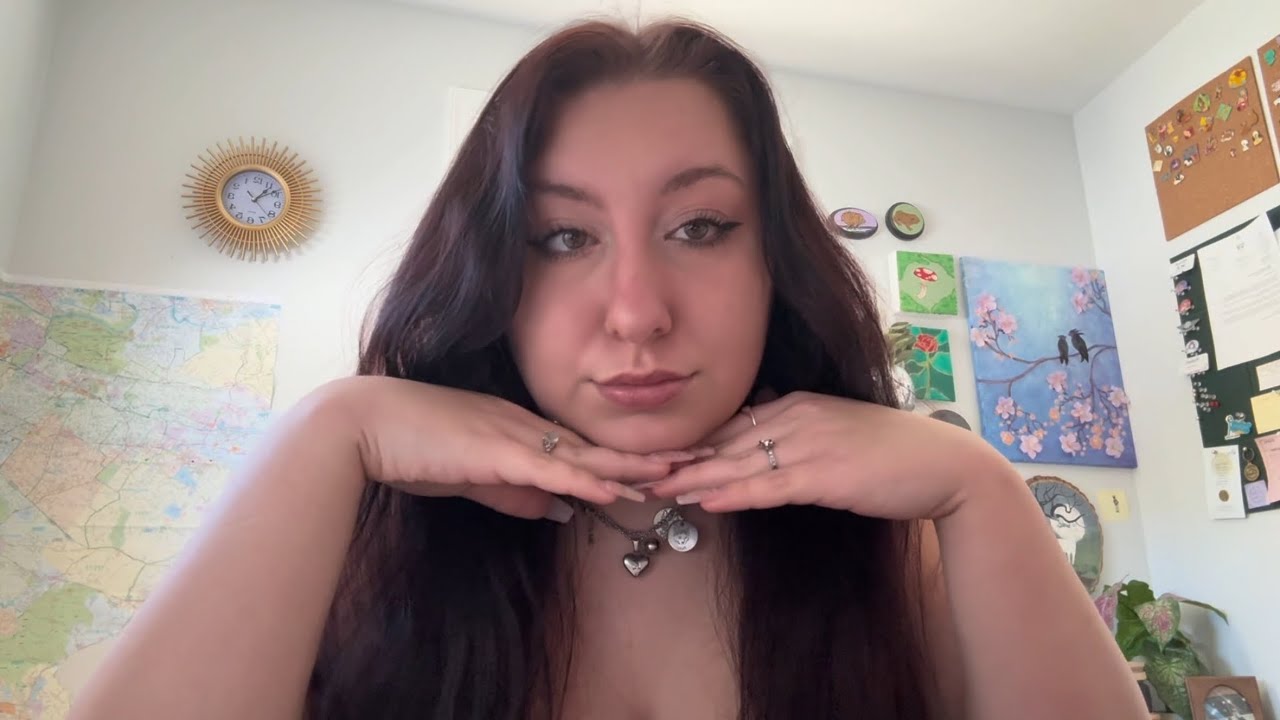 My First NO TALKING ASMR Video! /tapping/ / Scratching/ Some Mouth Sounds