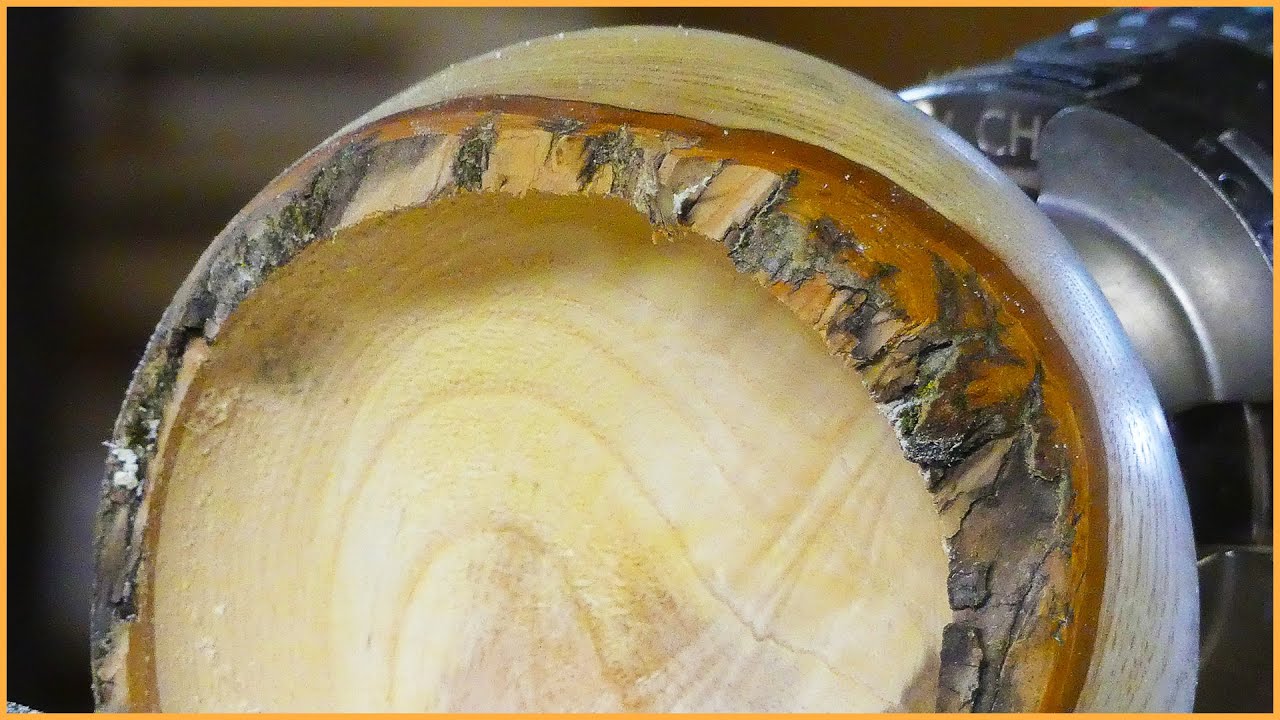 Making a Live Edge Bowl from Firewood