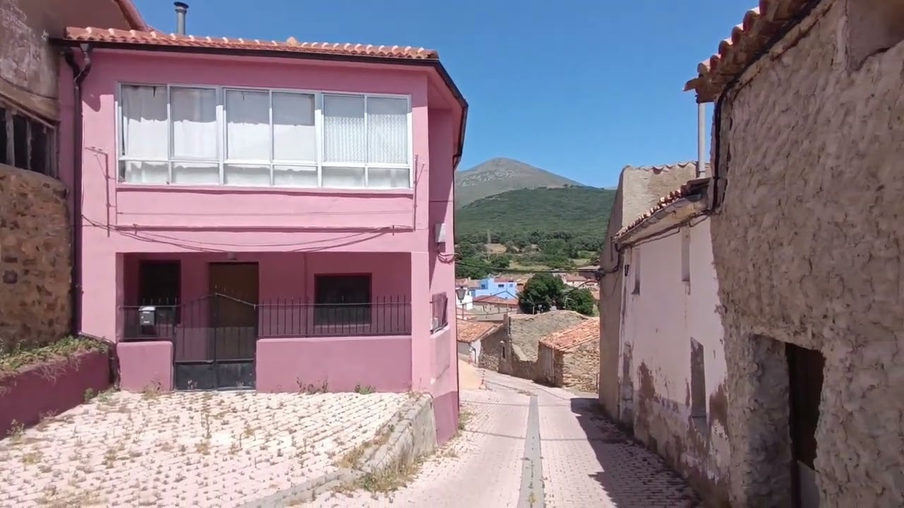 Paseo por Cueva de &Aacute;greda (Soria)