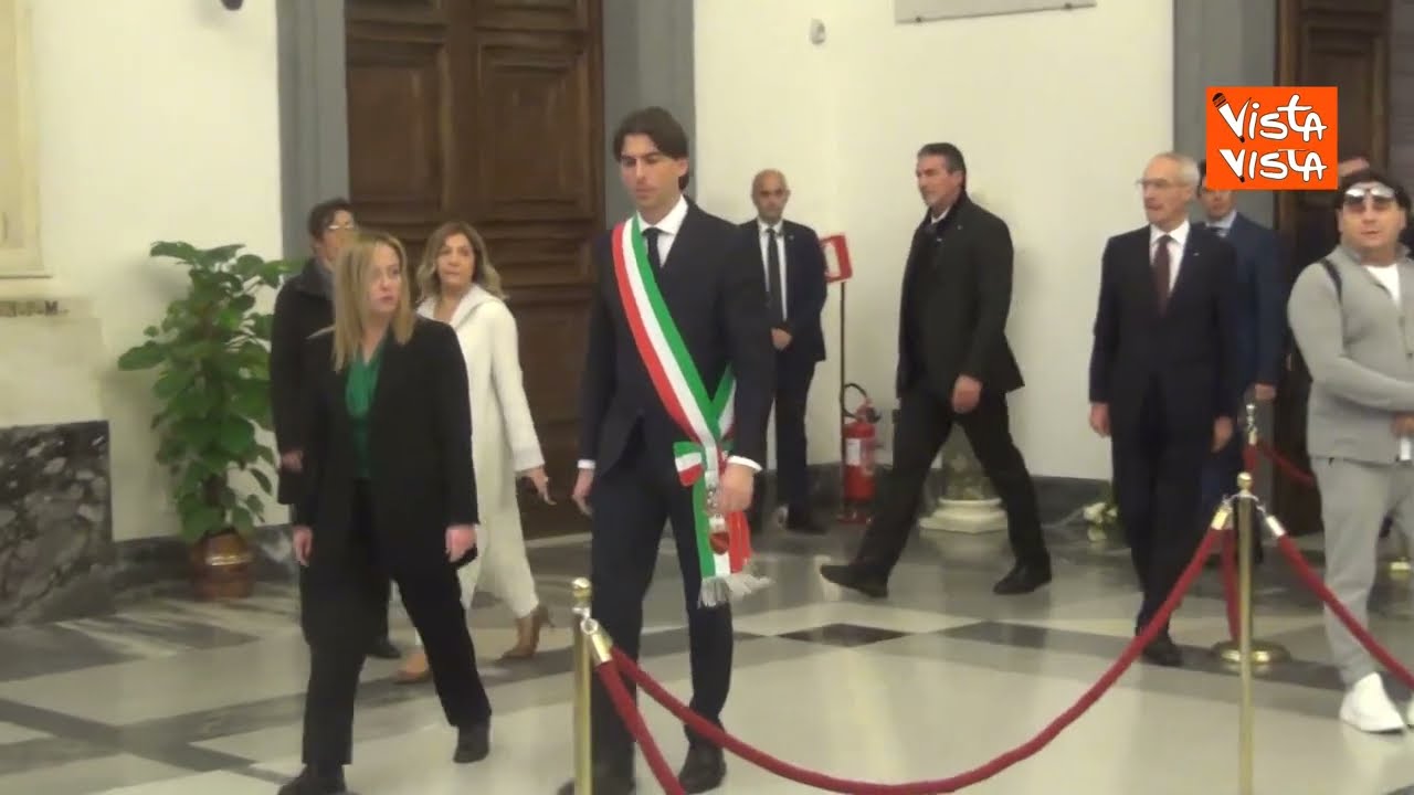 Giorgia Meloni alla camera ardente per Sinisa Mihajlovic
