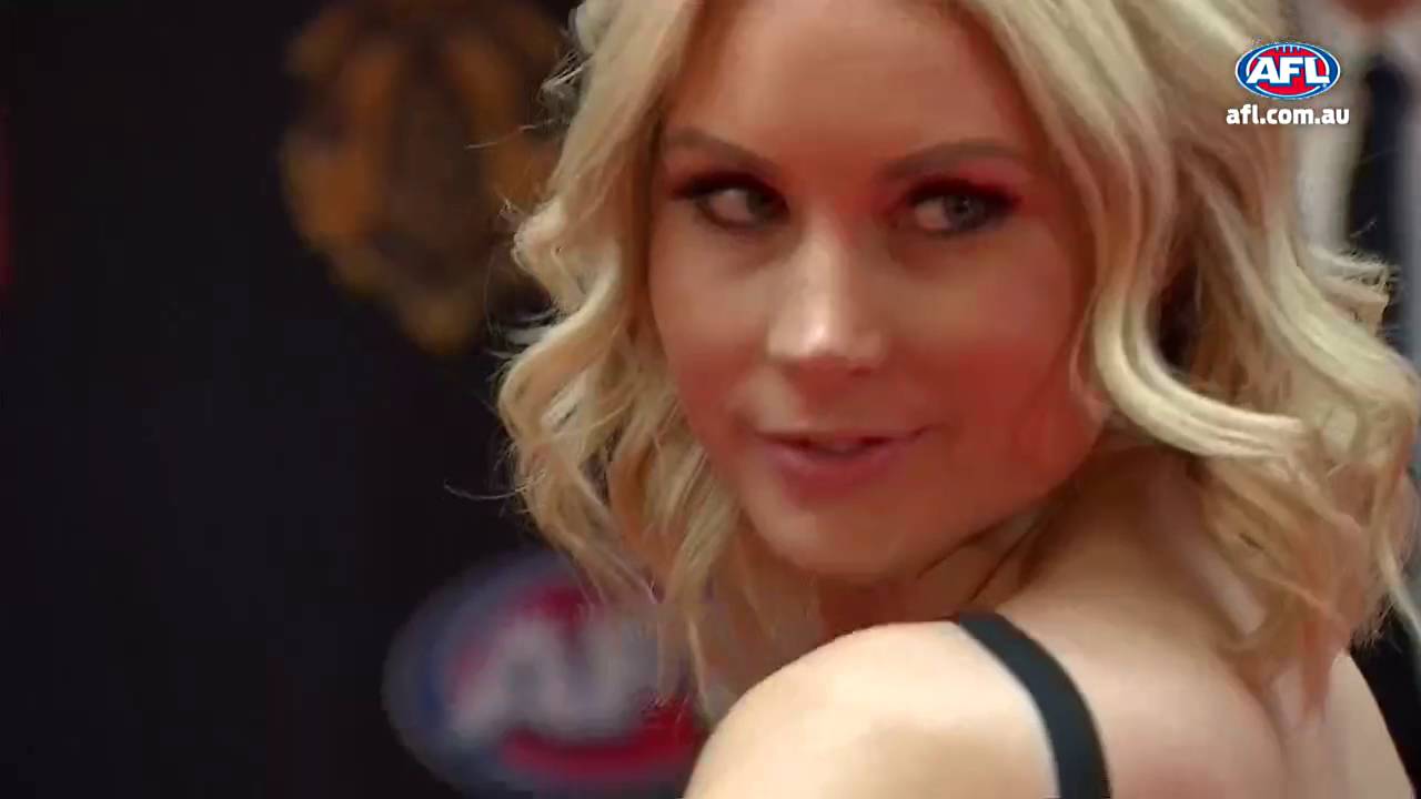 All the glitz and glamour of the  2016 Brownlow Swisse red carpet