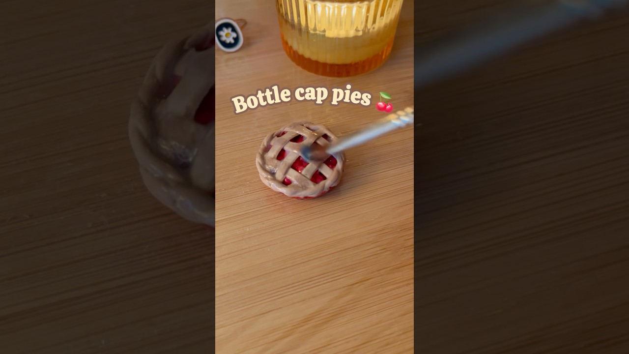 Bottle cap pie🍒 #artidea #airdryclay