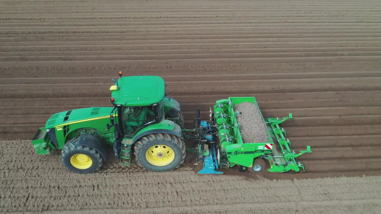 Plantation des pommes de terre 2023 avec trois John Deere (8410 + 7310R + 8345R) Sound & music