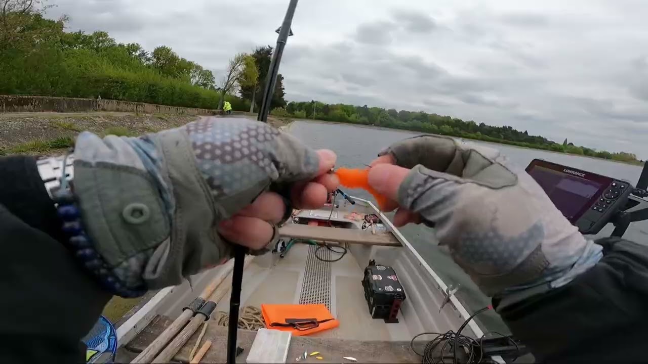 Hanningfield reservoir fishing
