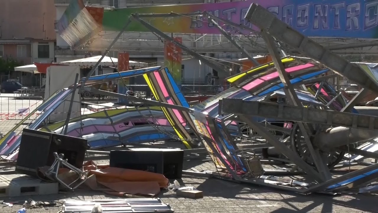 Paura a Palma Campania. Cede una giostra: 10 feriti, indagato il gestore