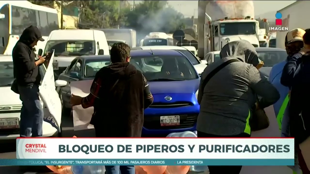 Piperos agreden a usuarios del transporte tras sus cierres carreteros en la carretera M&eacute;xico-Texcoco