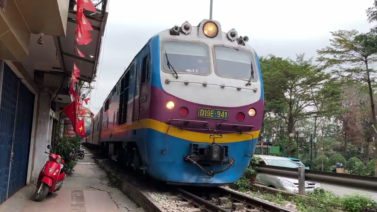 ベトナム鉄道　SE9 ハノイ駅から少し南