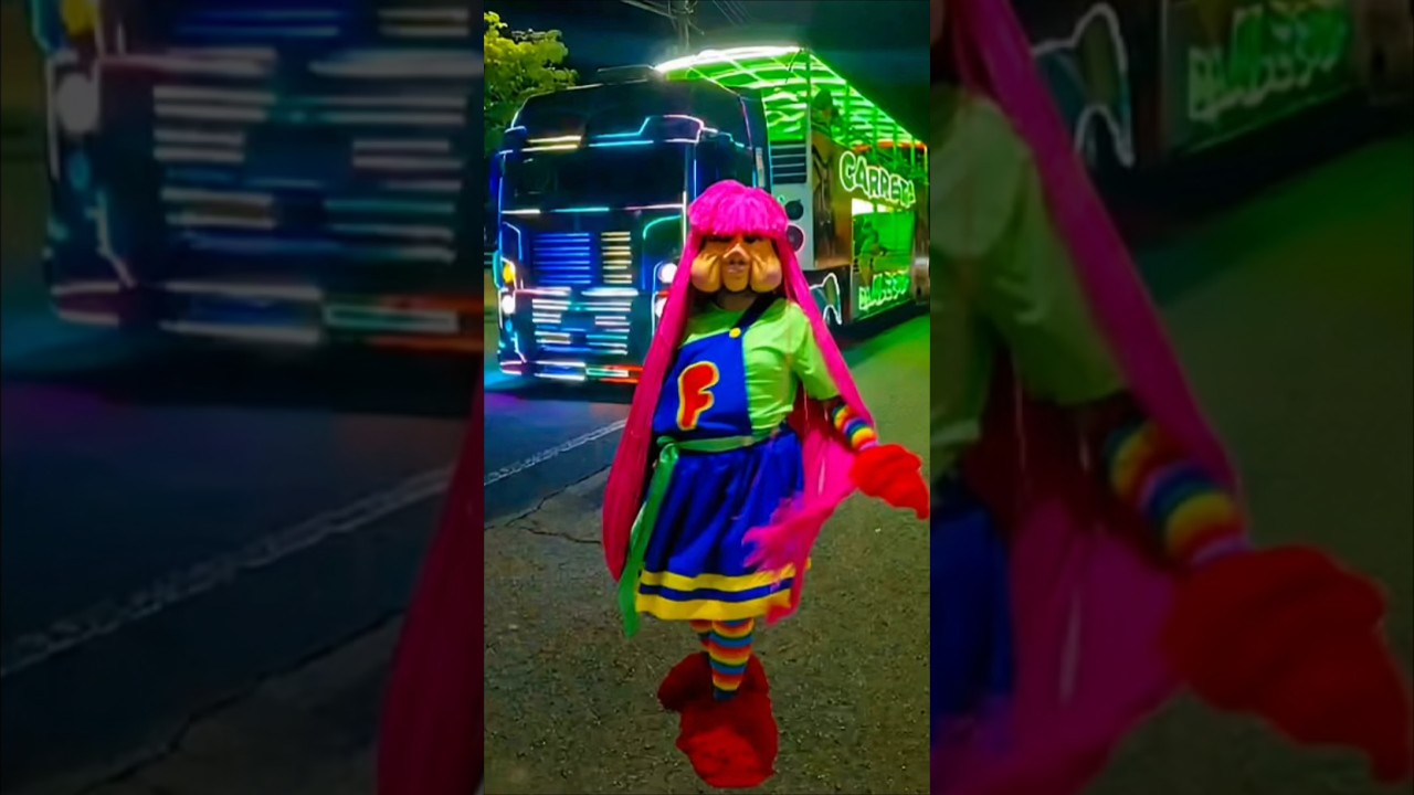 Fofona Rosa Pink da Carreta Furac&atilde;o e Trenzinho da Alegria do Fof&atilde;o