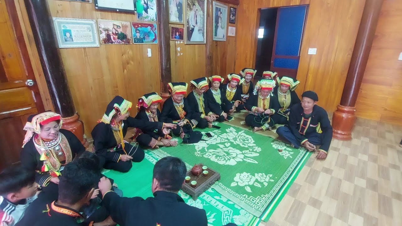 BẢN MÌNH LÊN TRUYỀN HÌNH