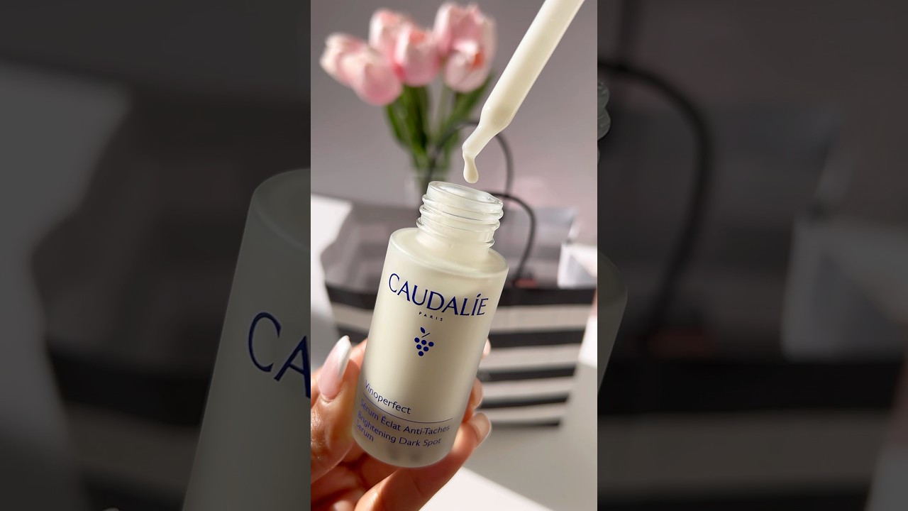 Unboxing the luxurious ​⁠​⁠@caudalie serum! 🌿✨ #skincare #unboxing #selfcare #caudalie #serum