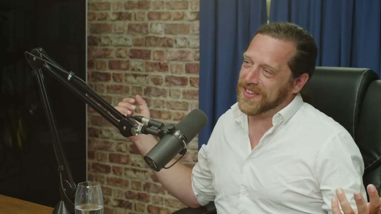 Расследование тесных связей Стэнли Поттингера с Джеффри Эпштейном - @JohnnyVedmore Clips