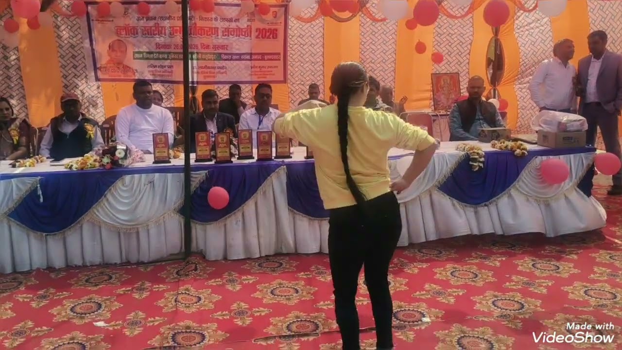 ब्लॉक स्तरीय उन्मुखीकरण संगोष्ठी में UPS बरौली वासदेवपुर से दिव्यांग बच्ची की प्रस्तुति 