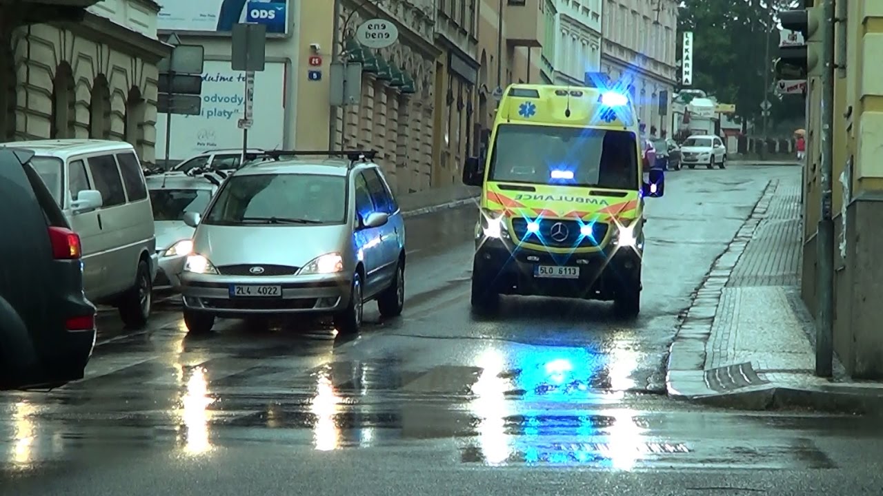 Liberec ZZS Libereckého kraje RZP 113 | Liberec Region EMS ambulance responding [CZ | 9.8.2016]