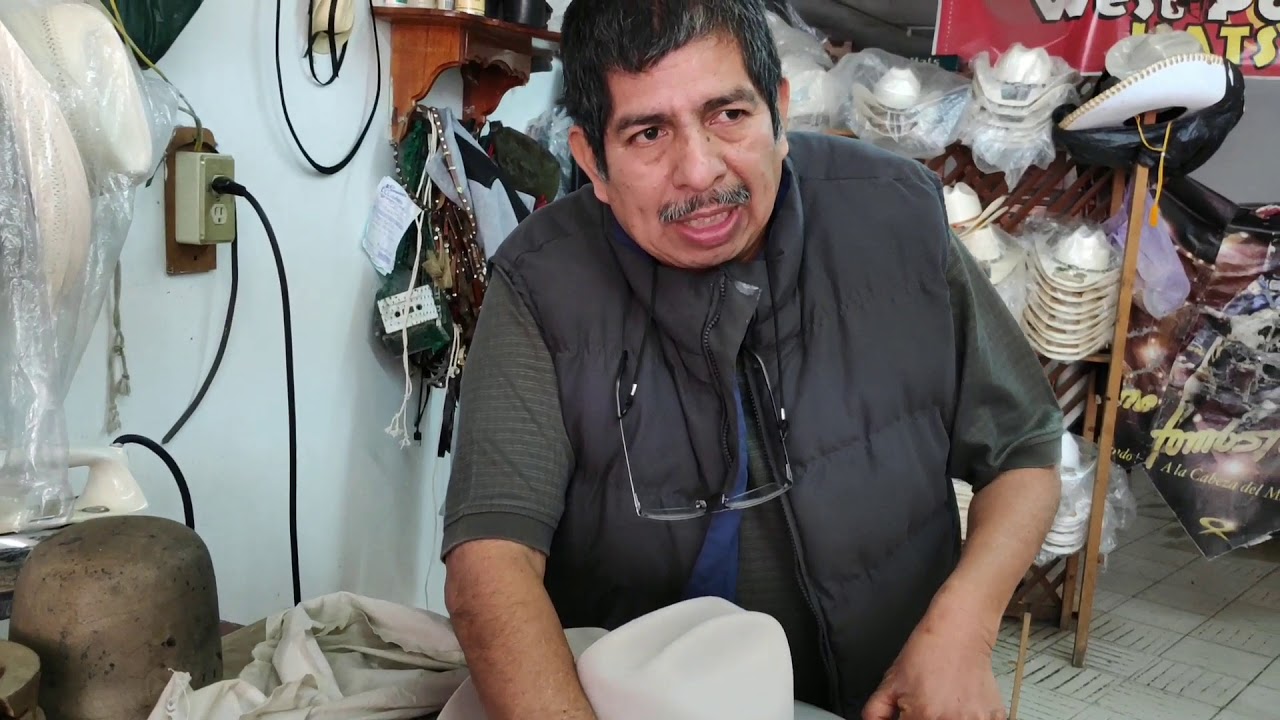 Isaac Velarde Mata, pionero en la venta de sombreros y reparación de Texanas