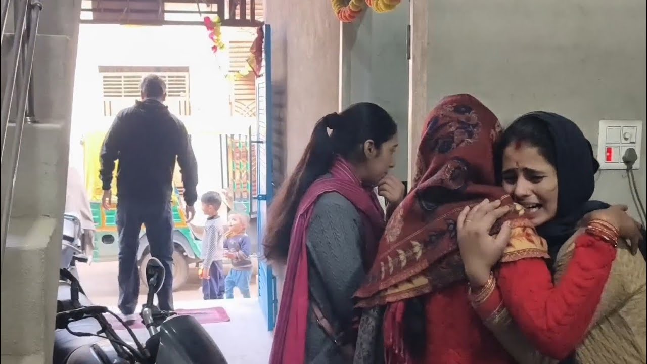 Jab mummy log Gaon ja rahe the 😭 || 